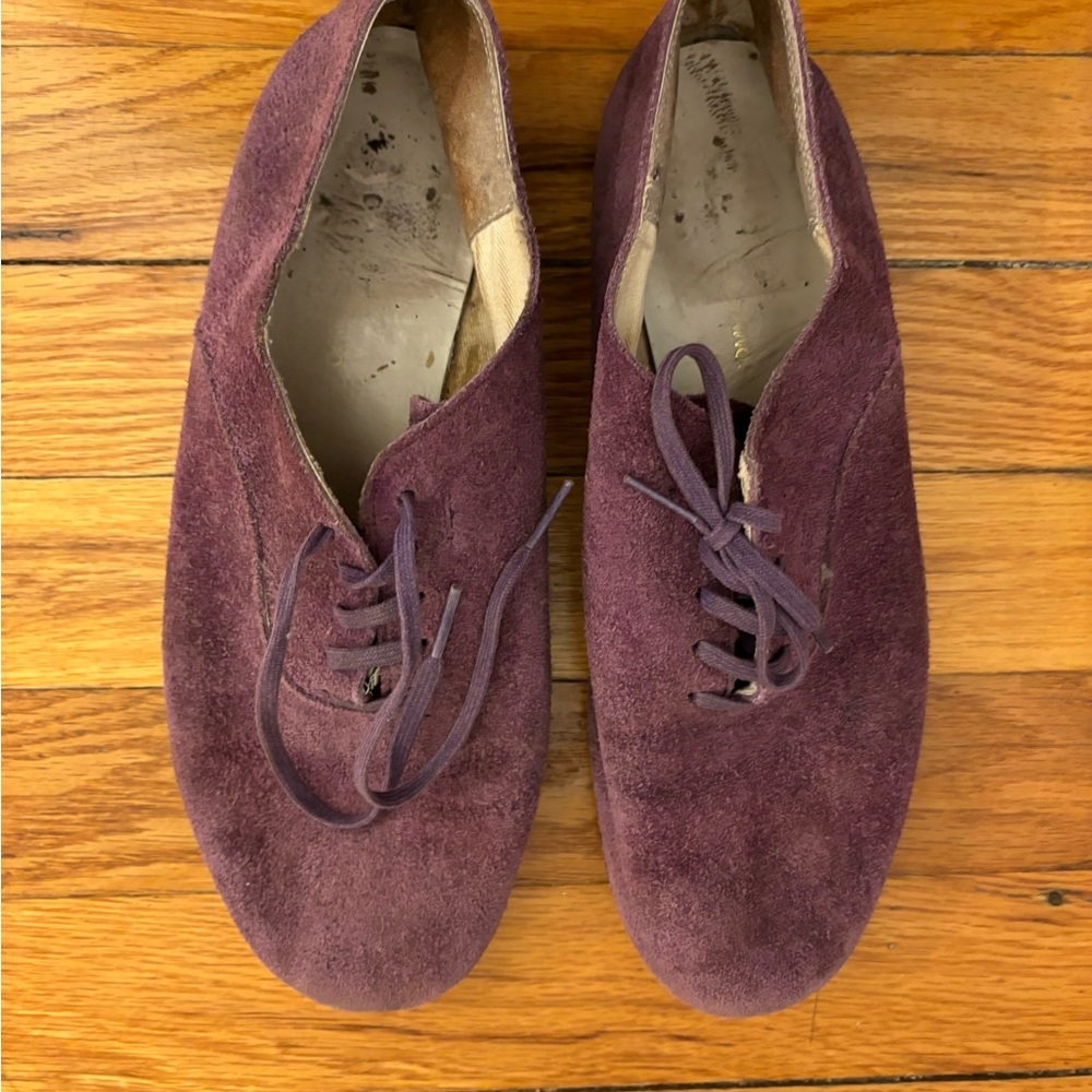 Rare Vibram purple suede flats with laces
